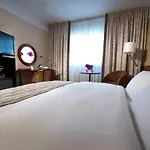 Western Premier Slon Отель 4*