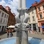 Western Premier Slon 4* Любляна