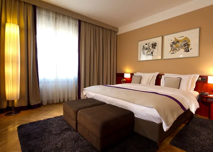 Отель Western Premier Slon 4*