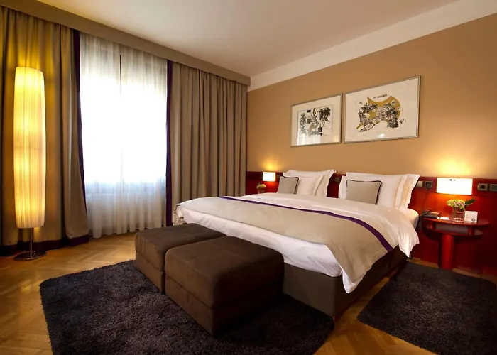 Отель Western Premier Slon 4*