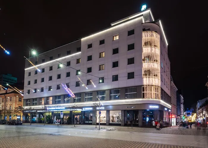 Отель Western Premier Slon 4*