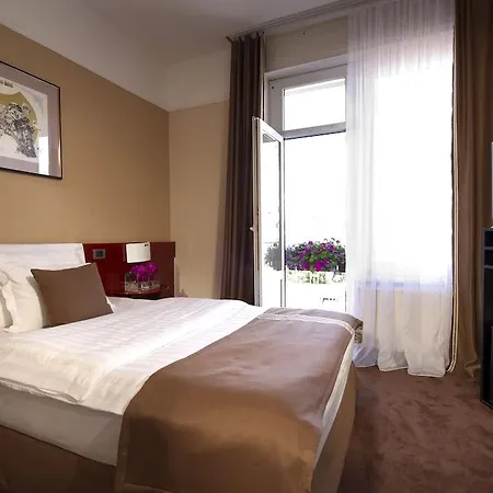 Hotel Western Premier Slon 4*