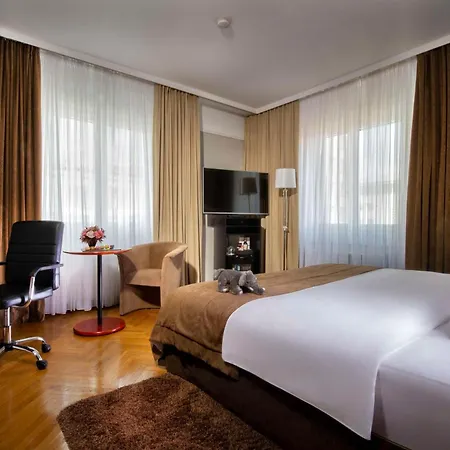 Western Premier Slon Hotel 4*