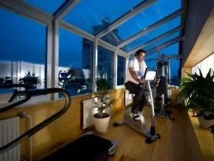 ホテル ベストウエスタン プレミア スロン リュブリャナ