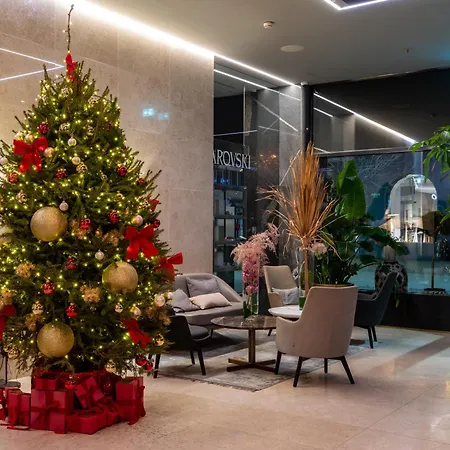 ベストウエスタン プレミア スロン ホテル 4*