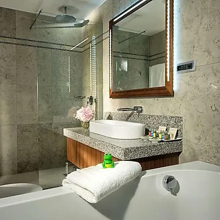Western Premier Slon Hotel