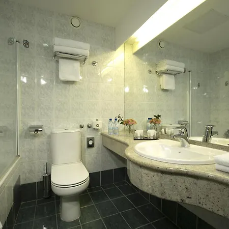 Hotel Western Premier Slon 4*