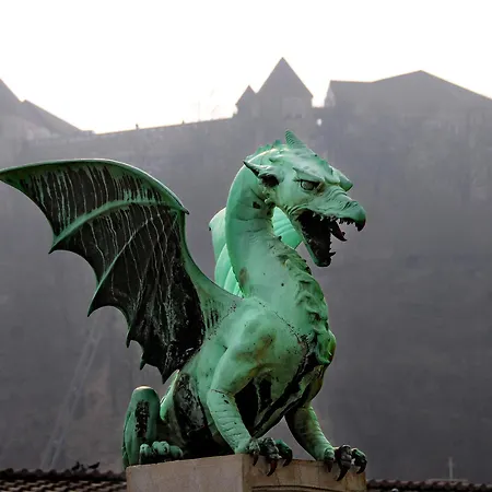 Western Premier Slon Hotel 4*