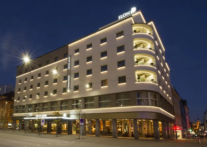 Western Premier Slon 4*