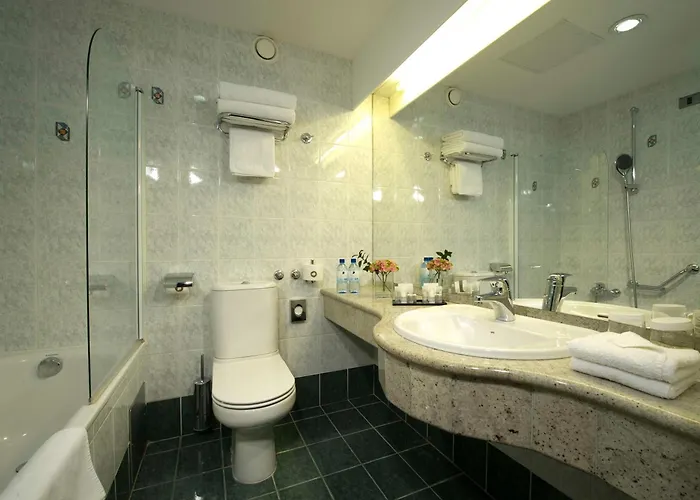 ベストウエスタン プレミア スロン