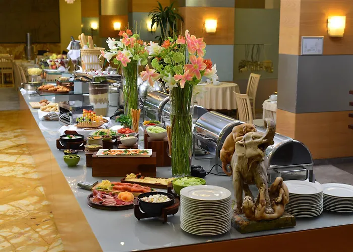 Western Premier Slon Szálloda