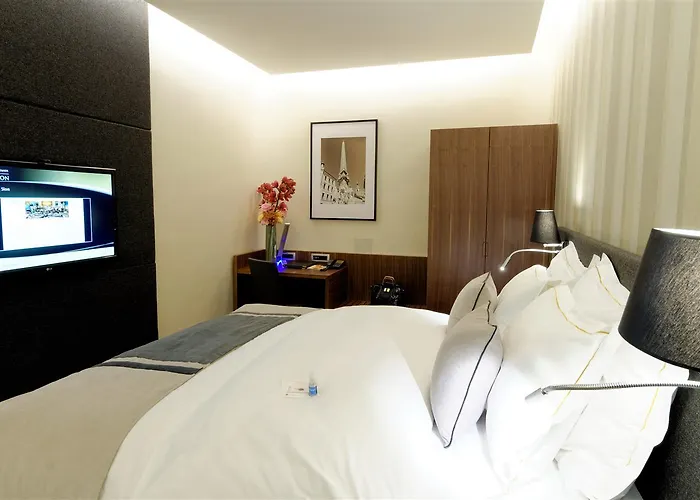 Szálloda Western Premier Slon 4*