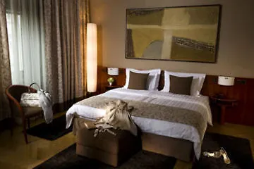 ベストウエスタン プレミア スロン